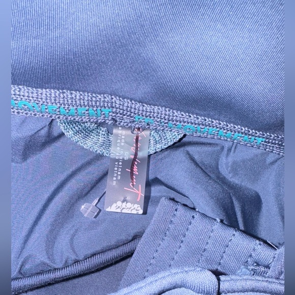 FP MOVEMENT FREE PEOPLE OFF TO THE RACES SKYLINE BLUE BOMBER JACKET LARGE NWOT - Picture 4 of 14